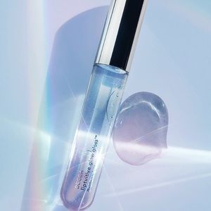 BECCA Liptuitive Glow Gloss 👄